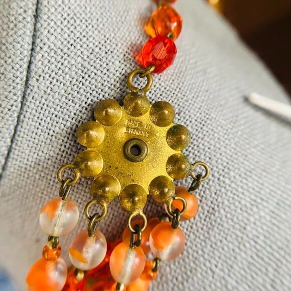 Mid-Century West German Gablonz Glass Beaded Triple Strand Necklace Floral Clasp - Picture 9 of 10